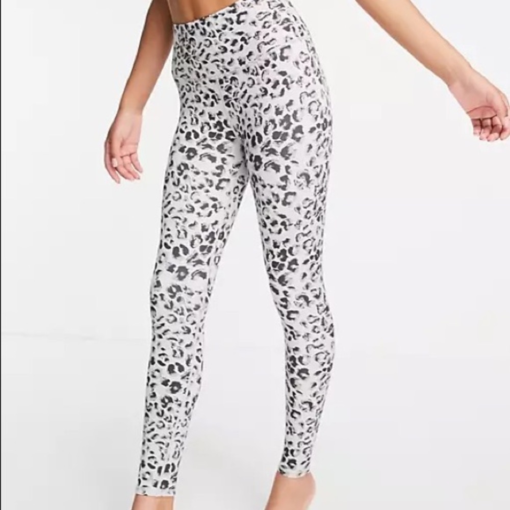Century Varley Grey Cheetah Leggings
